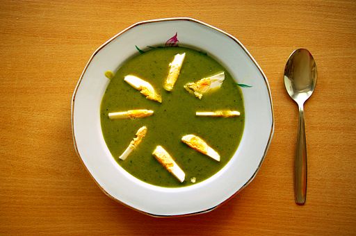 Polish sorrel soup with egg, or barszcz szczawiowy