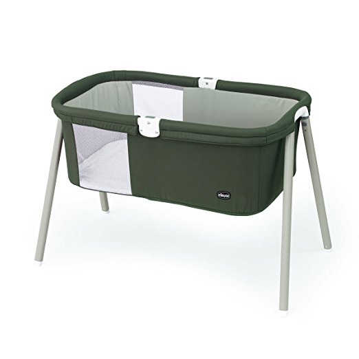 Chicco travel bassinet, for traveling with babies
