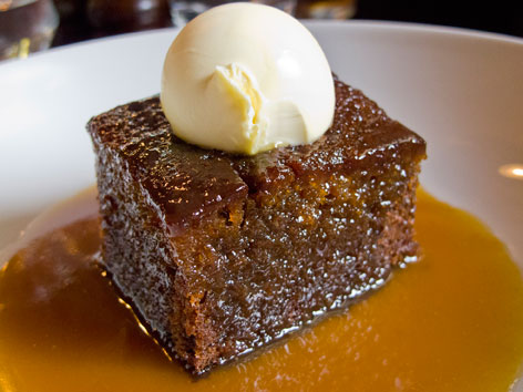 Sticky toffee pudding in London