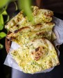Garlic & Cheese Tandoori Naan Bread