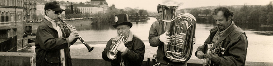 Dixie band on the Charles Bridge (Karluv most), Prague